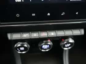 Renault Captur (2020) thumbnail 30
