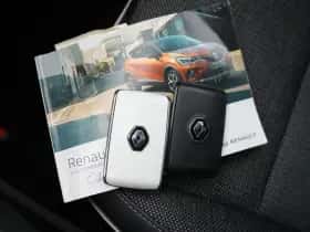 Renault Captur (2020) thumbnail 38