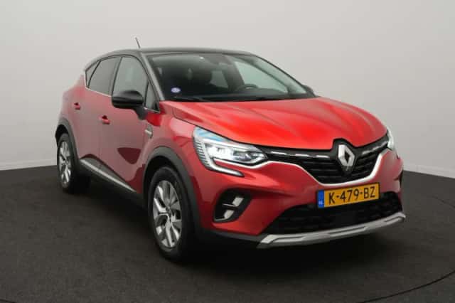 Renault Captur (2020) thumbnail 2