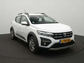 Dacia Sandero Stepway (2021) thumbnail 2