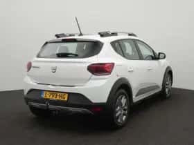 Dacia Sandero Stepway (2021) thumbnail 4