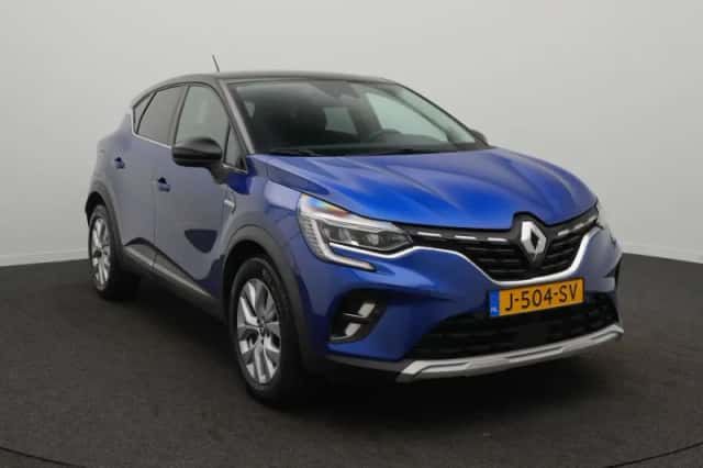 Renault Captur (2020) thumbnail 2