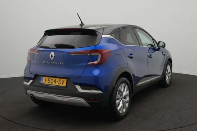 Renault Captur (2020) thumbnail 4