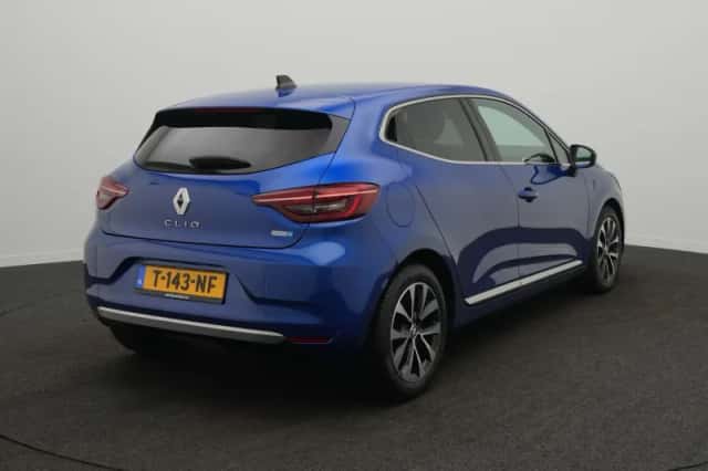 Renault Clio (2023) thumbnail 4
