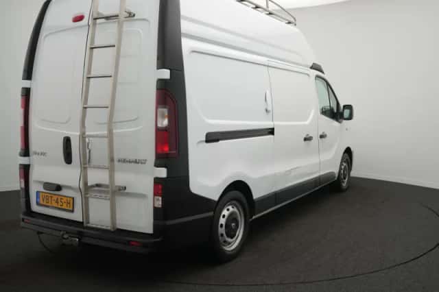 Renault Trafic (2019) thumbnail 4