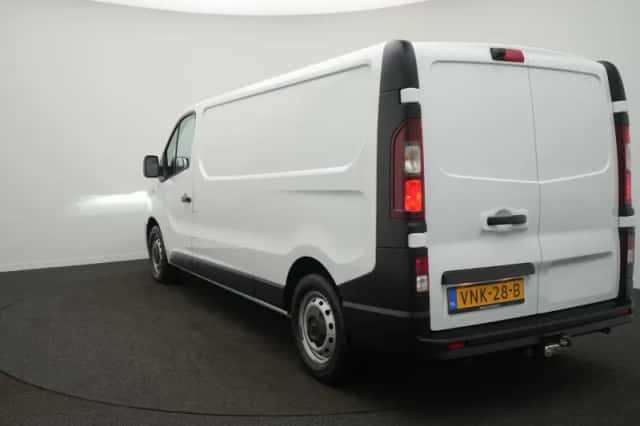 Renault Trafic (2021) thumbnail 3