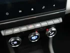 Renault Clio (2022) thumbnail 24