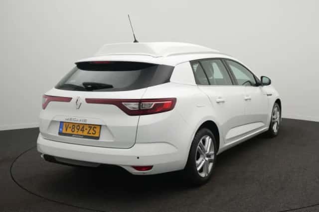 Renault Mégane (2019) thumbnail 4
