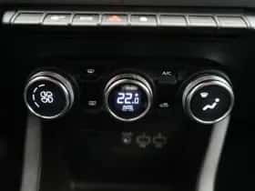 Renault Clio (2022) thumbnail 24