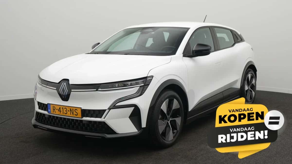 Renault Mégane E-Tech (2022) — foto 1