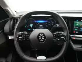 Renault Mégane E-Tech (2022) thumbnail 16