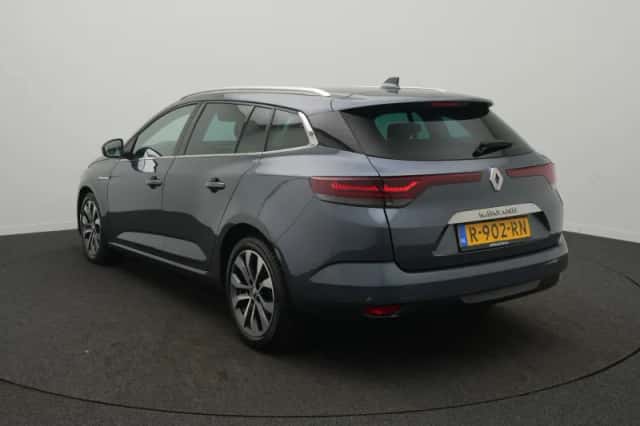 Renault Mégane (2022) thumbnail 3