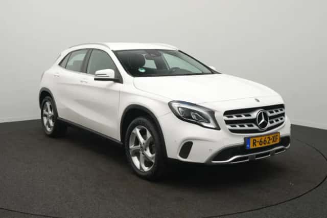 Mercedes-Benz GLA-Klasse (2019) thumbnail 2