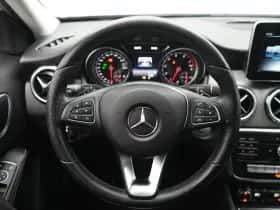 Mercedes-Benz GLA (2019) thumbnail 16