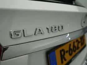 Mercedes-Benz GLA (2019) thumbnail 8