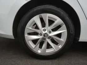 Škoda Octavia (2022) thumbnail 7