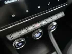 Renault Captur (2022) thumbnail 26
