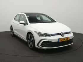 Volkswagen Golf (2021) thumbnail 2
