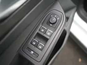 Volkswagen Golf (2021) thumbnail 18