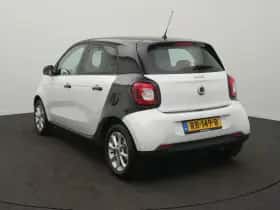 Smart Forfour (2017) thumbnail 3