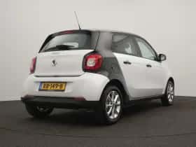 Smart Forfour (2017) thumbnail 6