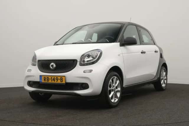 Smart Forfour (2017) thumbnail 5