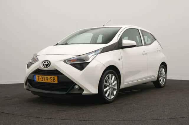 Toyota Aygo (2018) thumbnail 5