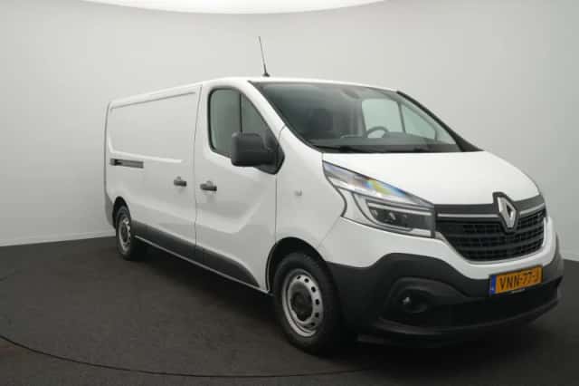 Renault Trafic (2021) thumbnail 2