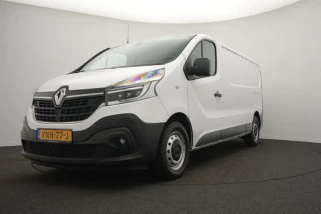 Renault Trafic (2021) thumbnail 5