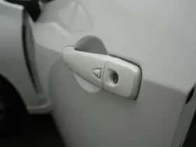 Nissan Micra (2018) thumbnail 9