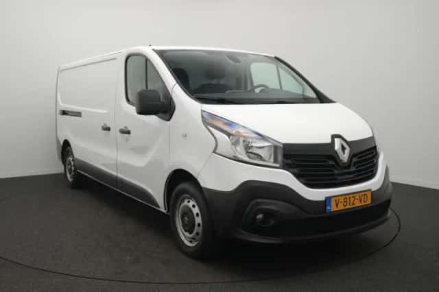 Renault Trafic (2018) thumbnail 2