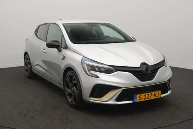 Renault Clio (2023) thumbnail 2