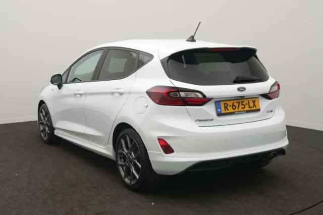Ford Fiesta (2022) thumbnail 3