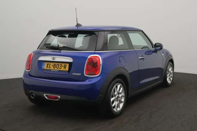 MINI One (2019) thumbnail 4