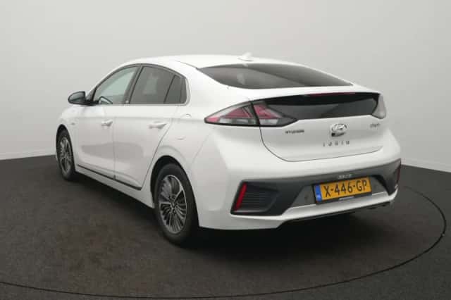 Hyundai Ioniq (2020) thumbnail 3