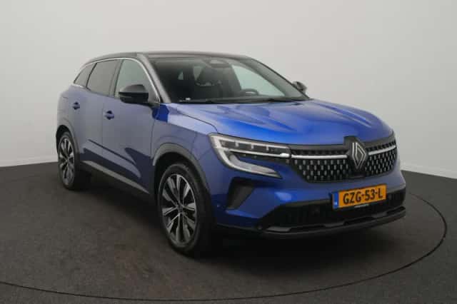 Renault Austral (2024) thumbnail 2