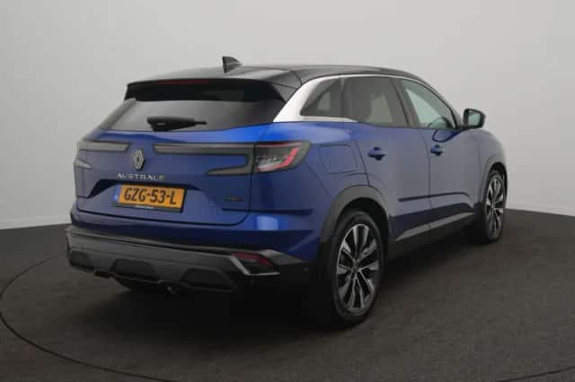 Renault Austral (2024) thumbnail 4