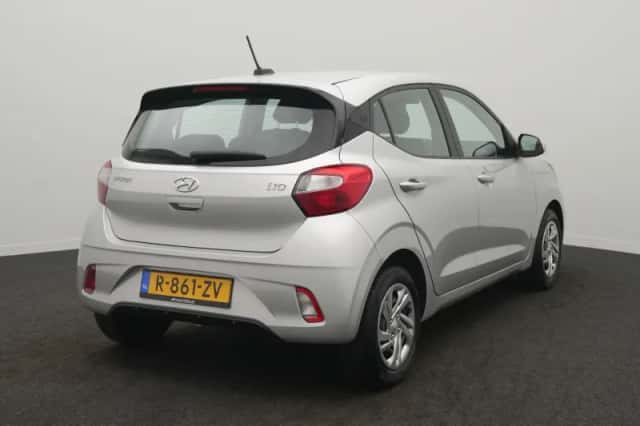 Hyundai i10 (2023) thumbnail 4