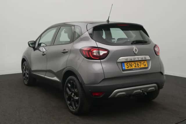 Renault Captur (2017) thumbnail 3