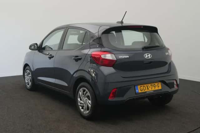 Hyundai i10 (2024) thumbnail 3