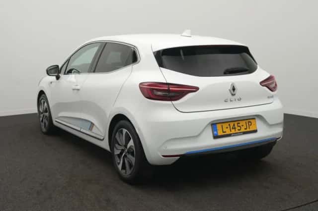 Renault Clio (2021) thumbnail 3