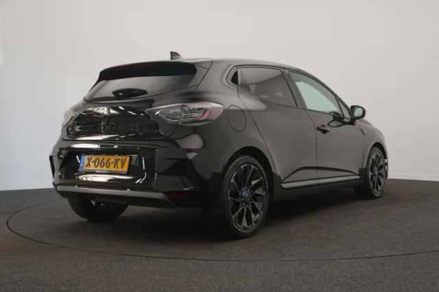 Renault Clio (2023) thumbnail 6