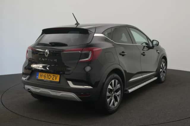 Renault Captur (2020) thumbnail 4