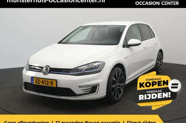 Volkswagen E-Golf (2019) thumbnail 1