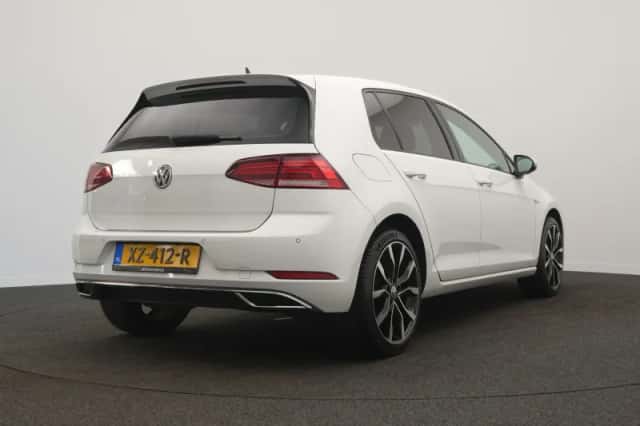 Volkswagen E-Golf (2019) thumbnail 6