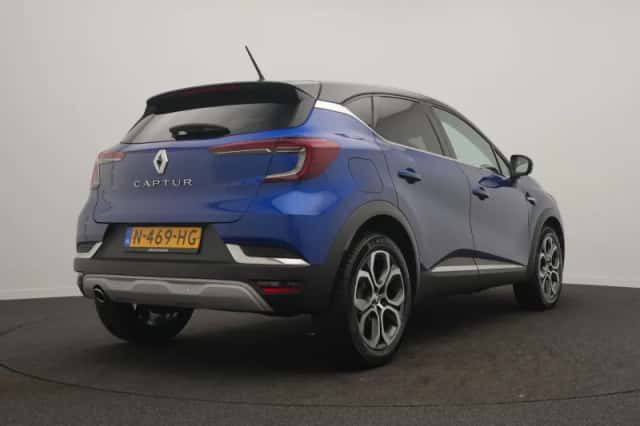 Renault Captur (2021) thumbnail 6