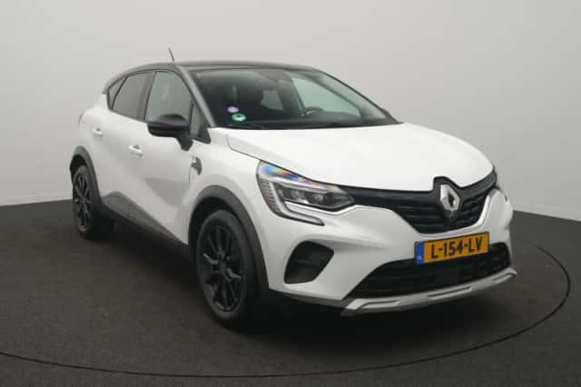 Renault Captur (2021) thumbnail 2