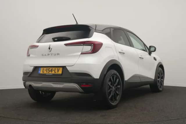 Renault Captur (2021) thumbnail 6