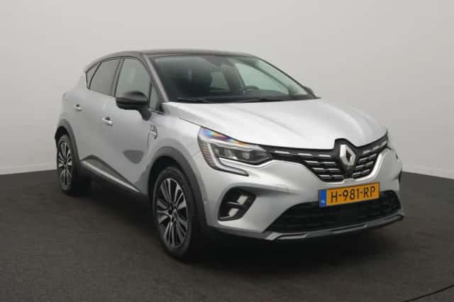 Renault Captur (2020) thumbnail 2