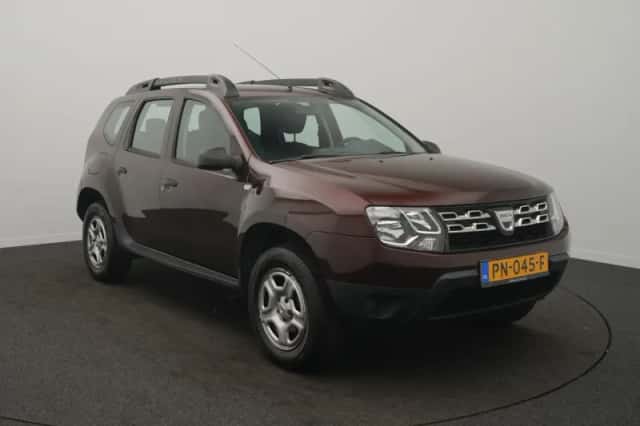 Dacia Duster (2017) thumbnail 2